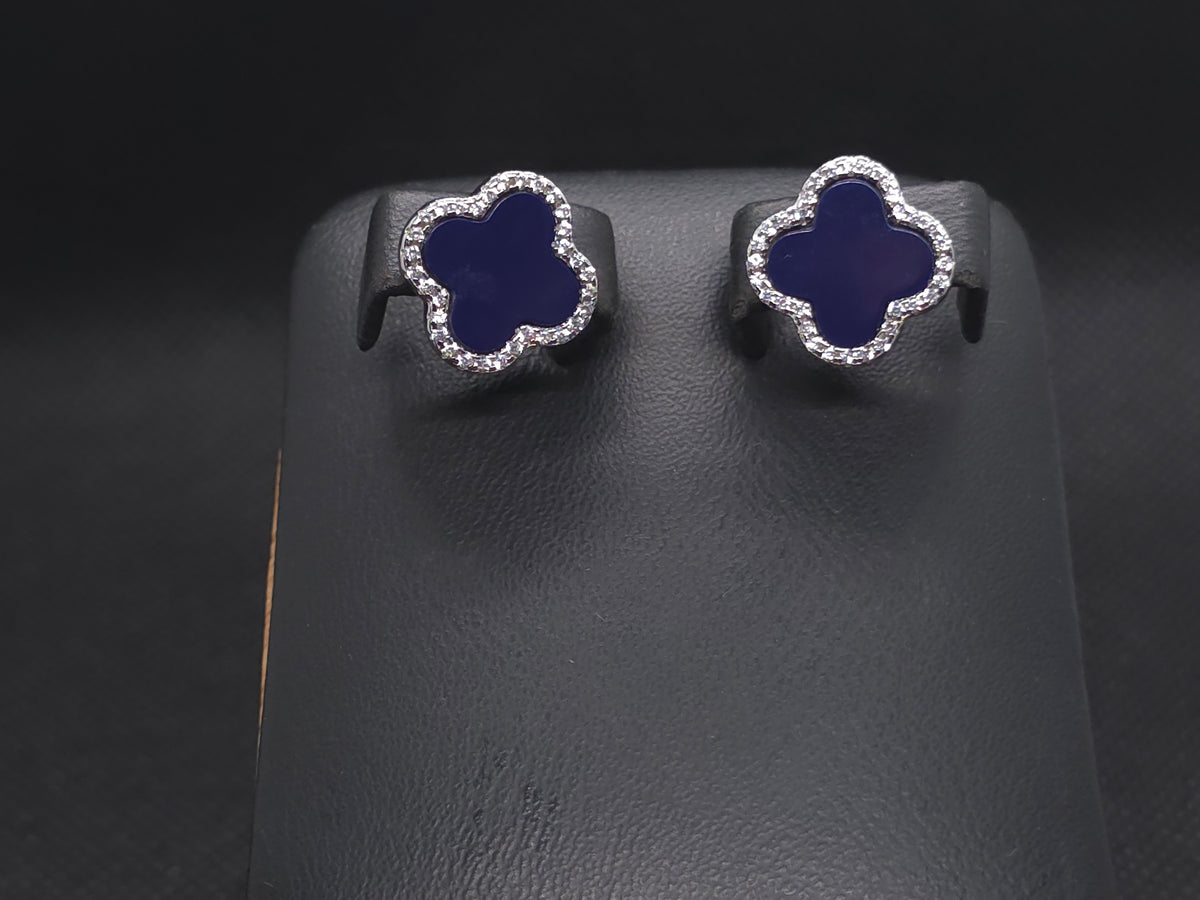 Midnight Clover Stud